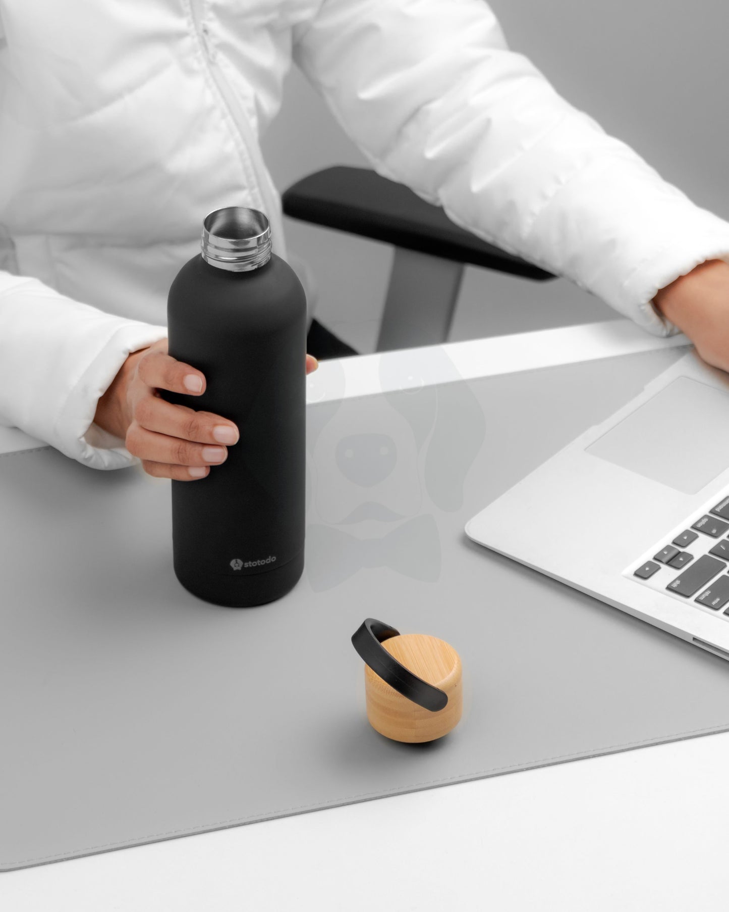 Carbon flask